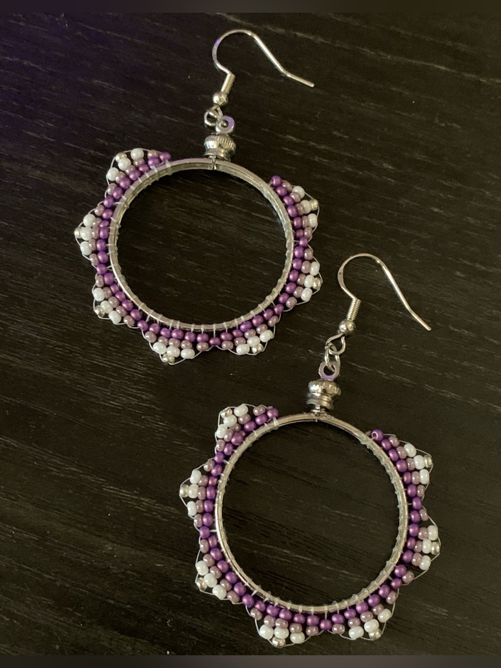 VTG NWOT Handmade Seed Bead Bezel Hoop Earrings